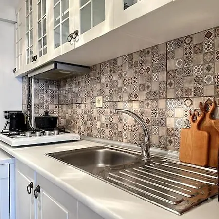 Appartement Ortakoy Sahilde Luks Dizayn Edilmis Ferah Daire Istambul