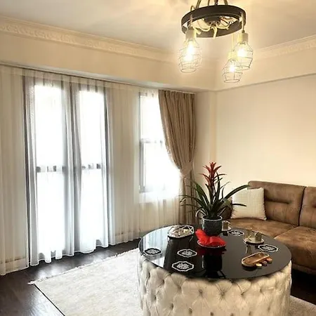 Ortakoy Sahilde Luks Dizayn Edilmis Ferah Daire Appartement *