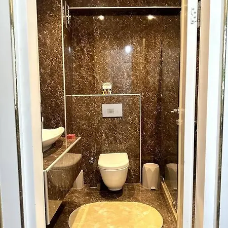 Ortakoy Sahilde Luks Dizayn Edilmis Ferah Daire Apartmán *